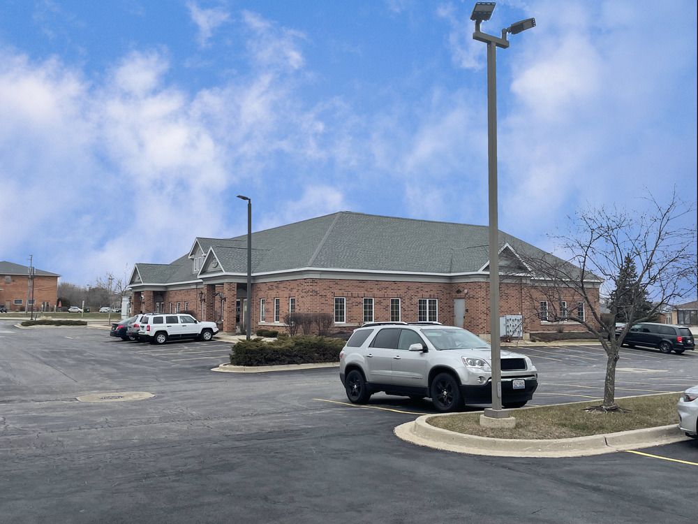 5445 Grand Ave, Gurnee, IL 60031